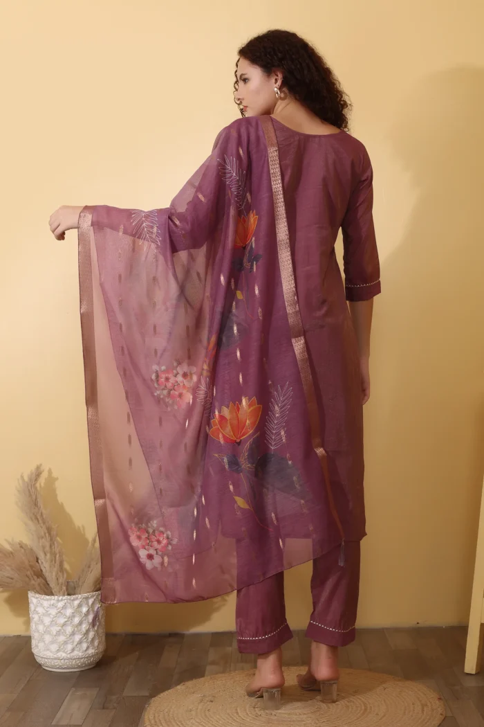 Mauve Cotton-Blend Kurta Set with Embroidered Neckline & Organza Dupatta - Image 4