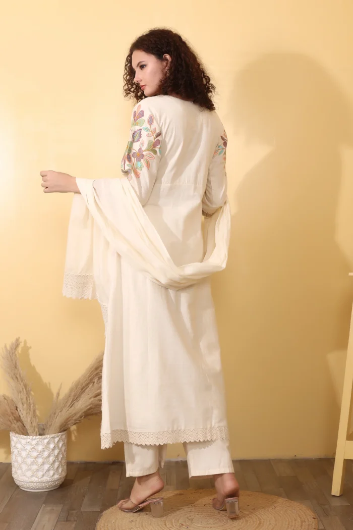 Women Embroidered Off-White Anarkali Kurti Set - Image 7